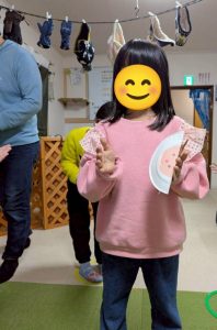 12月　リトミック手作りカスタネット１